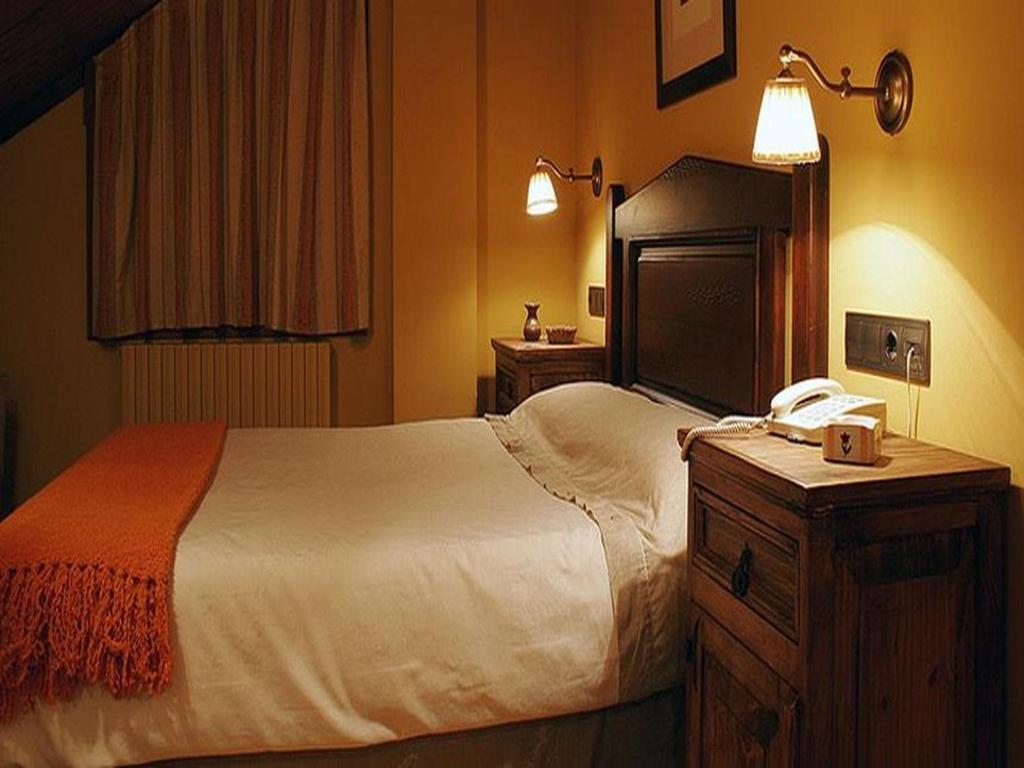 Hotel Casbas Senegüé Habitación foto